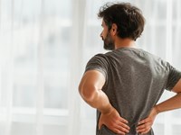 Dolor de espalda: 8 ejercicios para aliviarlo en casa