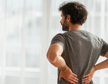 Dolor de espalda: 8 ejercicios para aliviarlo en casa