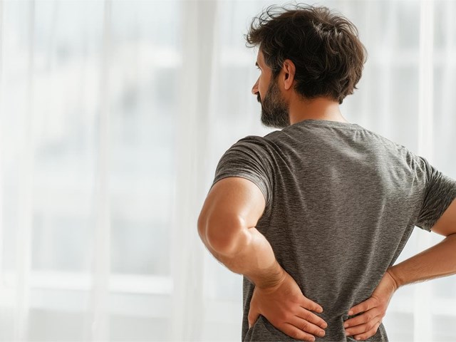 Dolor de espalda: 8 ejercicios para aliviarlo en casa