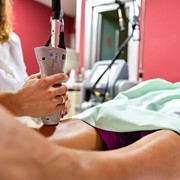 ¿La depilación láser duele? ¡Conoce todos los beneficios de este método en Prosaude!