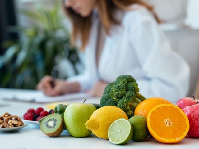 Nutrición y bienestar: cómo nuestros expertos pueden ayudarte a mantener un estilo de vida saludable